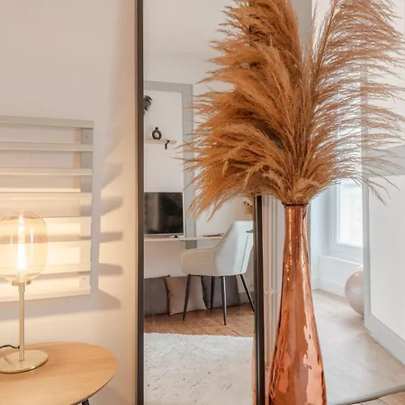 Апартаменты Charmante Aux Chartrons *